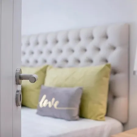 Apartment Brand New Downtown